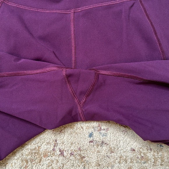 Lululemon Mesh Panel High Rise Legging - Picture 5 of 9